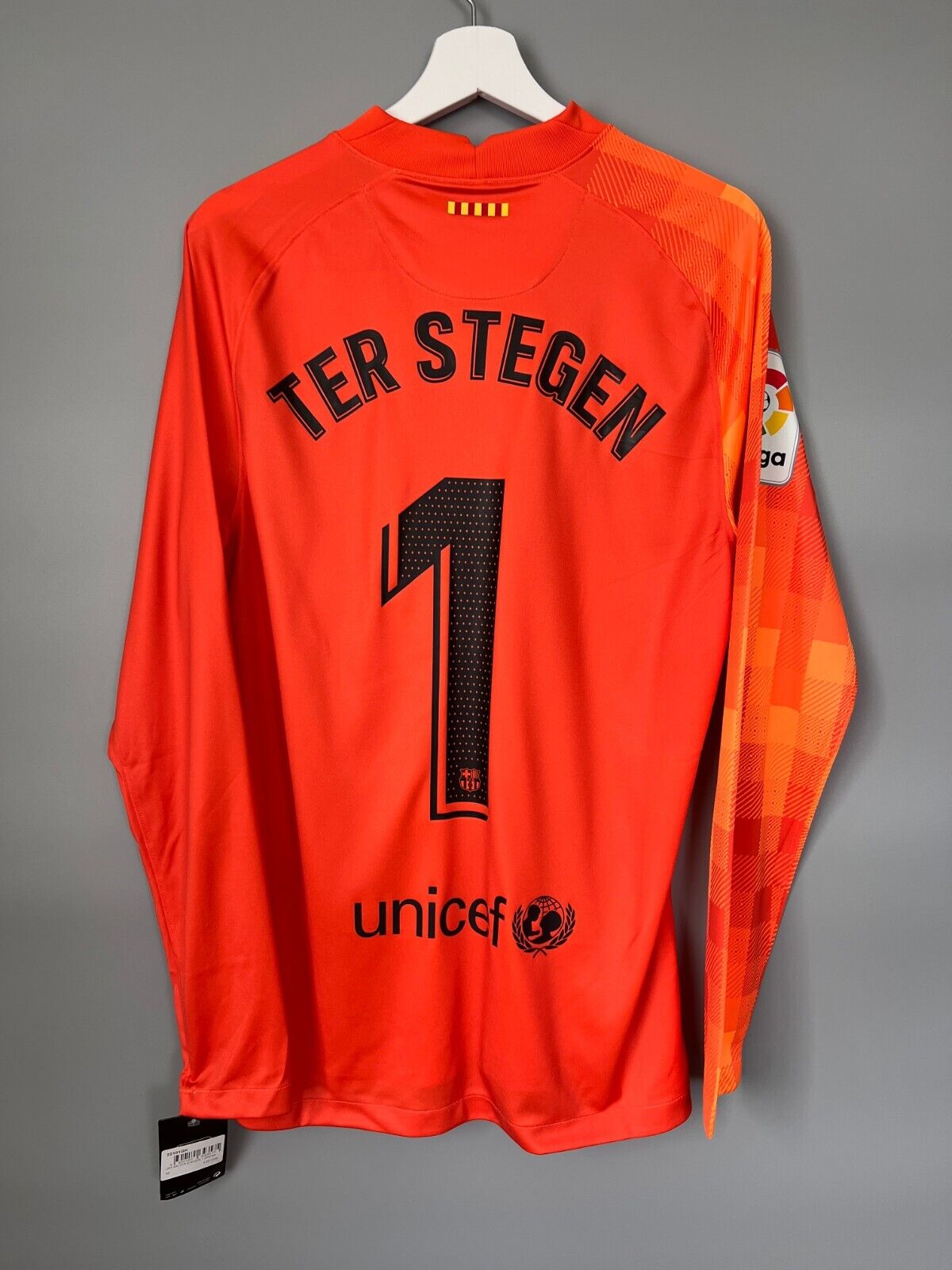 FC Barcelona Jersey 21/22 Goalkeeper Soccer Shirt CV7870-838 Nike Mens Size M