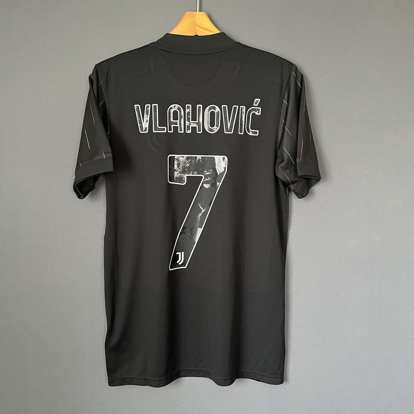 Vlahovic Juventus Jersey 2021 2022 Away Mens Soccer Shirt Small GS1438 Adidas