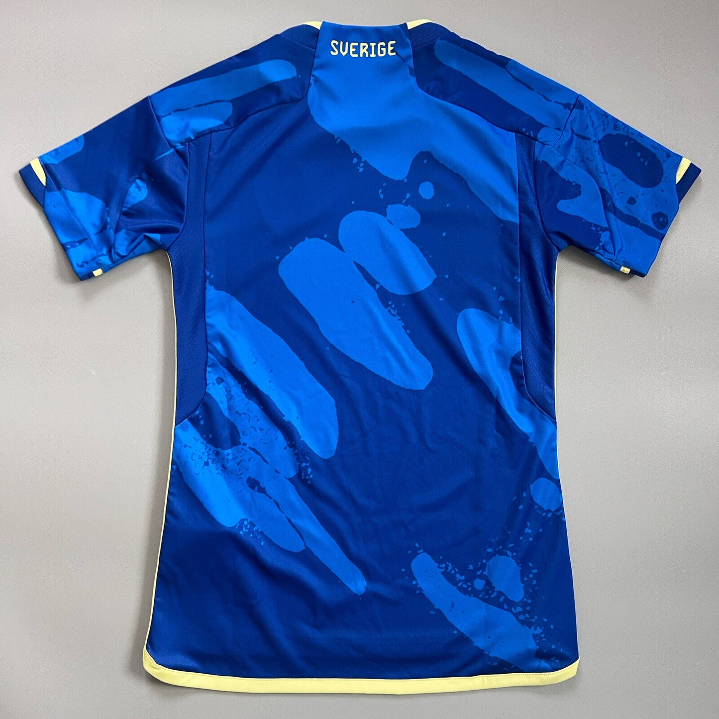 Sweden Jersey Team 2023 Away Womens Soccer Football Shirt HT7142 Adidas Size 2XS