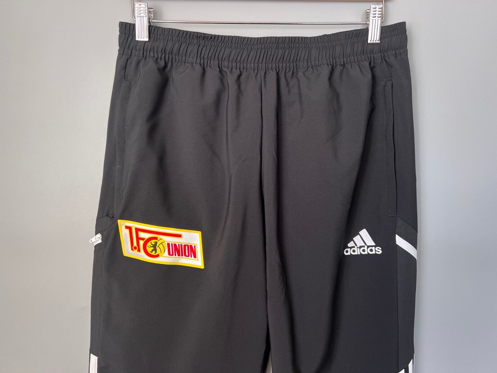 1. FC Union Berlin CON22 Presentation Pants Football Soccer Adidas Mens Size M