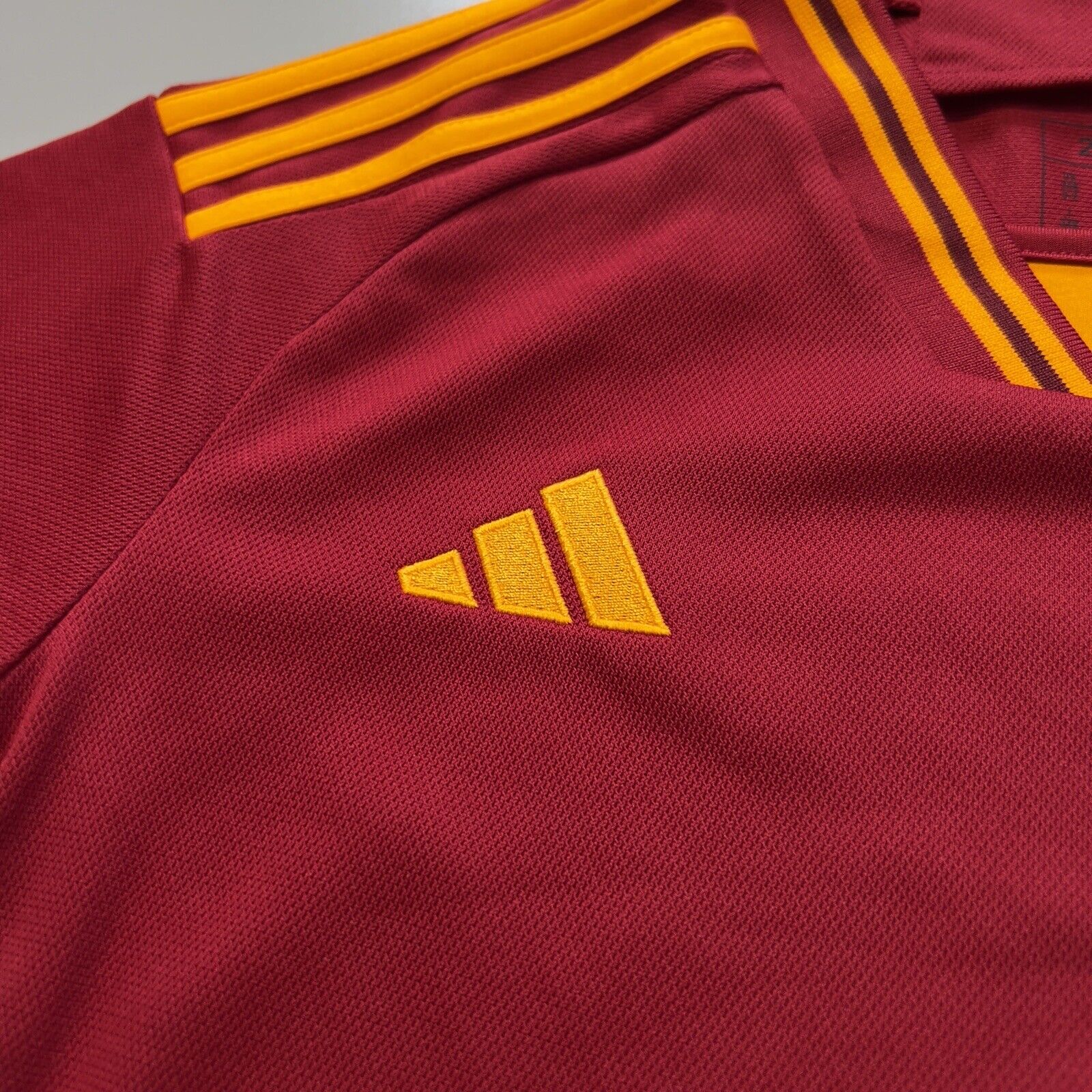 Roma Jersey 2023/24 Home Soccer Football Shirt Adidas IK7159 Womens Size 2XS