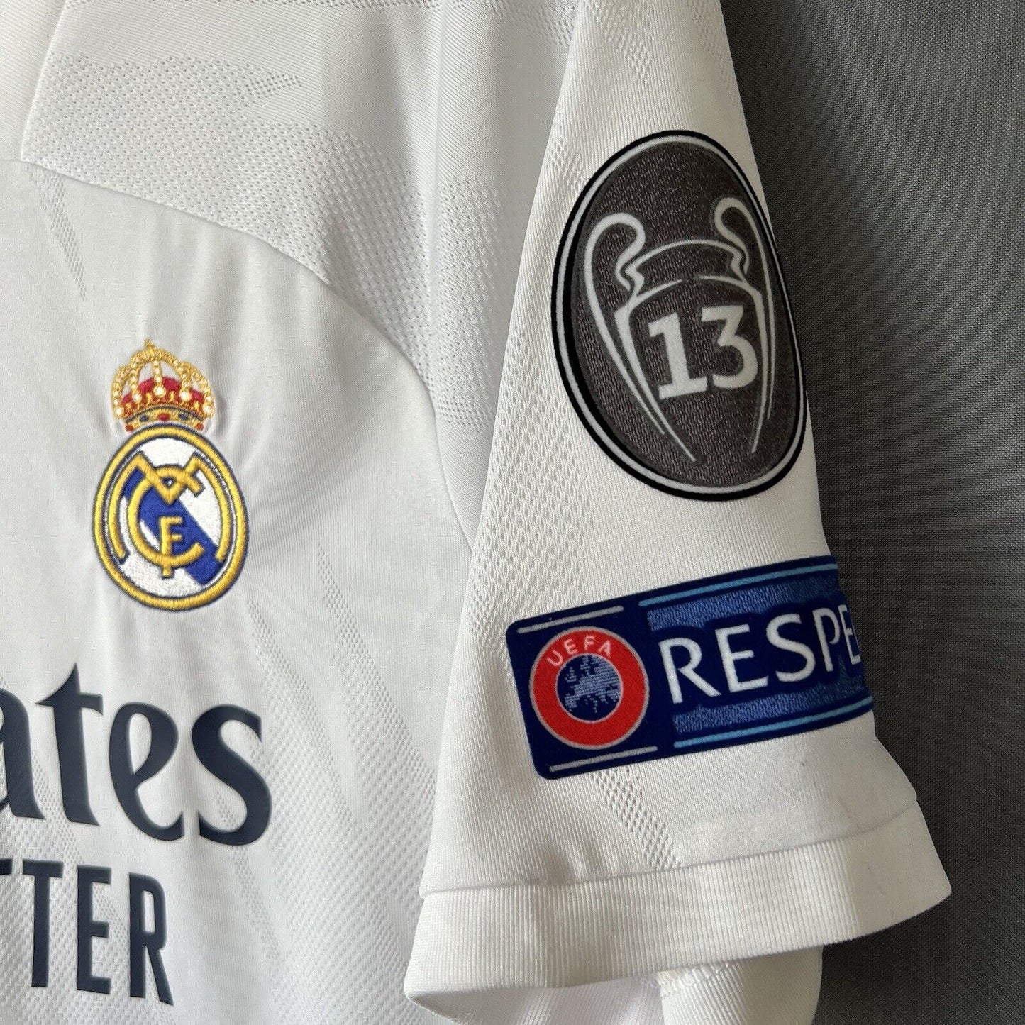 REAL MADRID JERSEY 2020/21 HOME SIZE SMALL SOCCER FOOTBALL ADIDAS FM4735